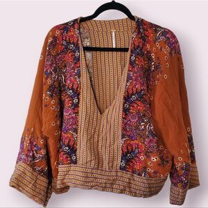 Free People Mix And Match Blouse Size L Relaxed Boho Viscose Floral V Neck | EUC